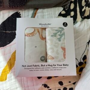 Woodiville Baby Bedding Set - Ocean Print in Cream & Coral - Minicrib size